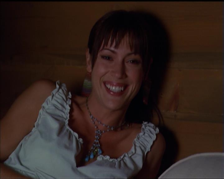 Charmed-Online_dot_net-5x03SirensSong1739.jpg