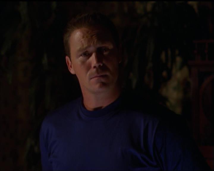 Charmed-Online_dot_net-5x03SirensSong1786.jpg