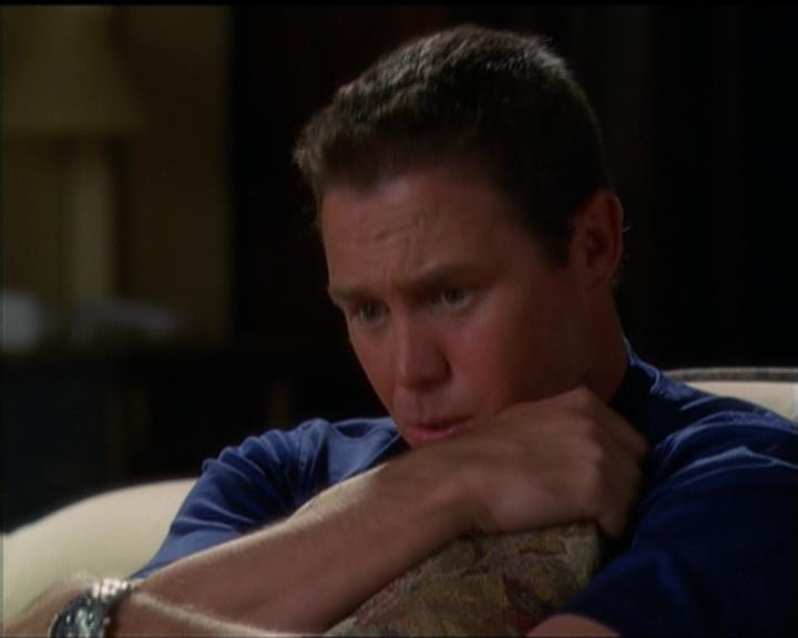 Charmed-Online_dot_net-5x03SirensSong1806.jpg