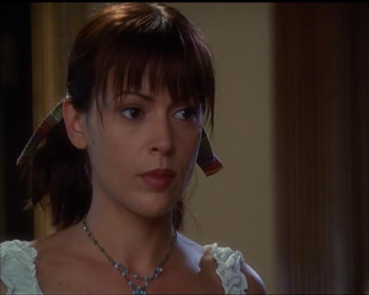 Charmed-Online_dot_net-5x03SirensSong1816.jpg