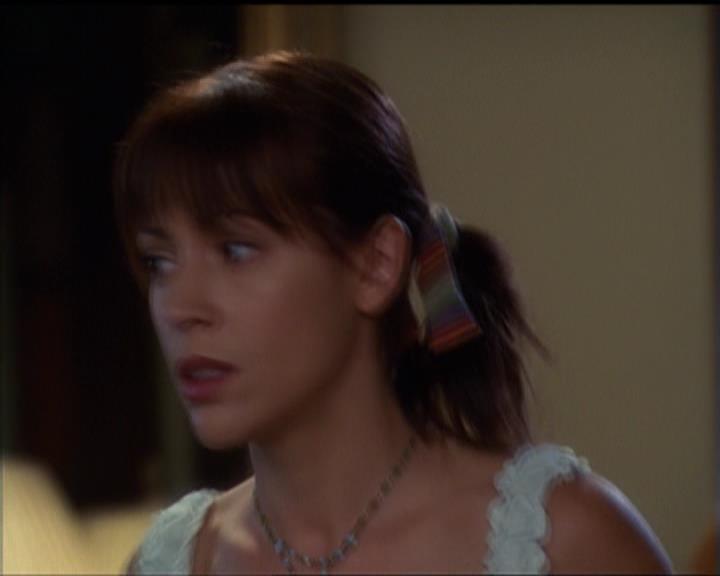 Charmed-Online_dot_net-5x03SirensSong1823.jpg