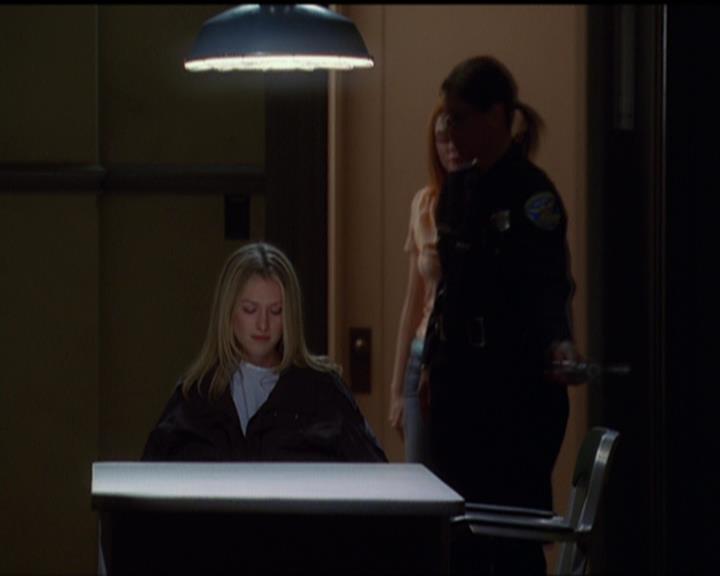 Charmed-Online_dot_net-5x03SirensSong1892.jpg