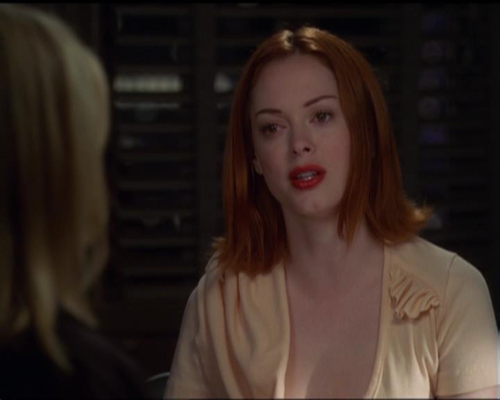 Charmed-Online_dot_net-5x03SirensSong1907.jpg