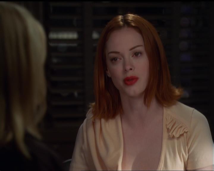 Charmed-Online_dot_net-5x03SirensSong1911.jpg