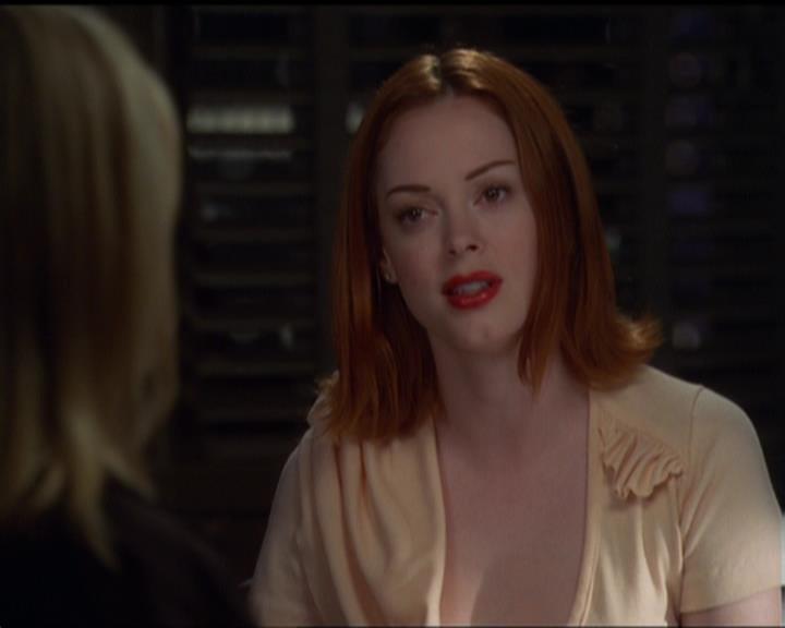 Charmed-Online_dot_net-5x03SirensSong1934.jpg