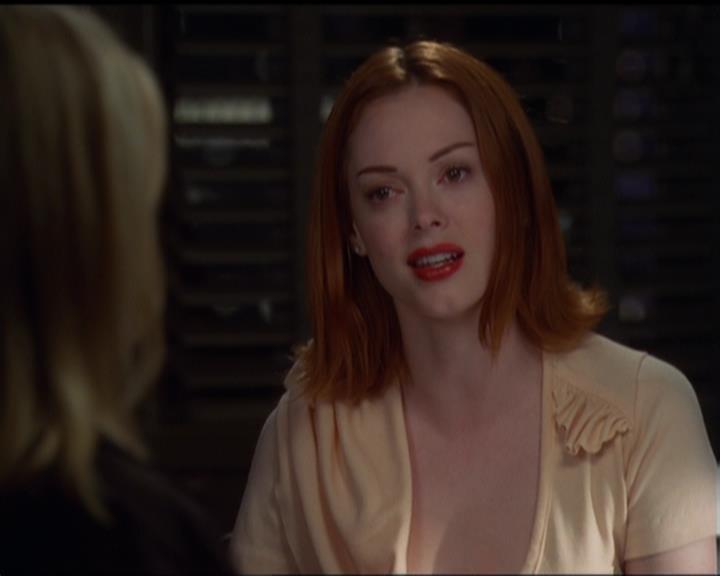 Charmed-Online_dot_net-5x03SirensSong1942.jpg