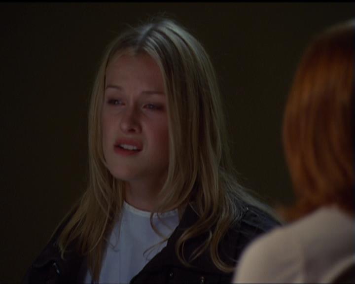 Charmed-Online_dot_net-5x03SirensSong1953.jpg