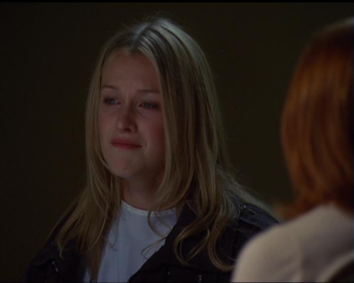 Charmed-Online_dot_net-5x03SirensSong1962.jpg