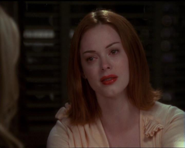 Charmed-Online_dot_net-5x03SirensSong1978.jpg