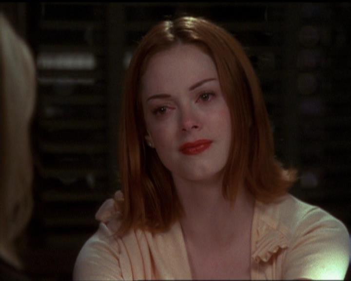 Charmed-Online_dot_net-5x03SirensSong1983.jpg