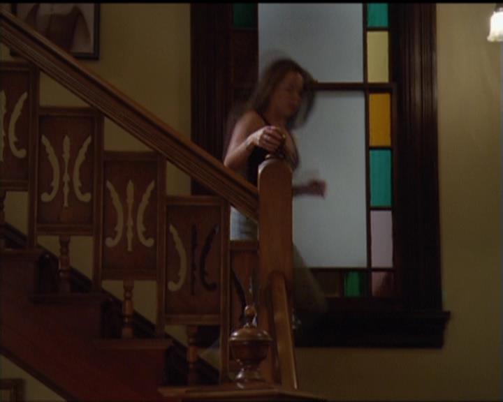 Charmed-Online_dot_net-5x03SirensSong1985.jpg