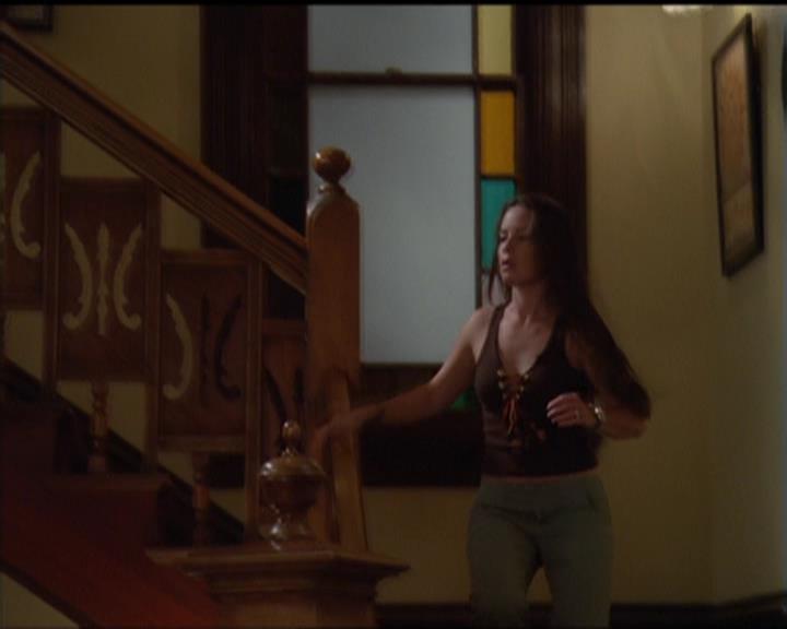 Charmed-Online_dot_net-5x03SirensSong1986.jpg