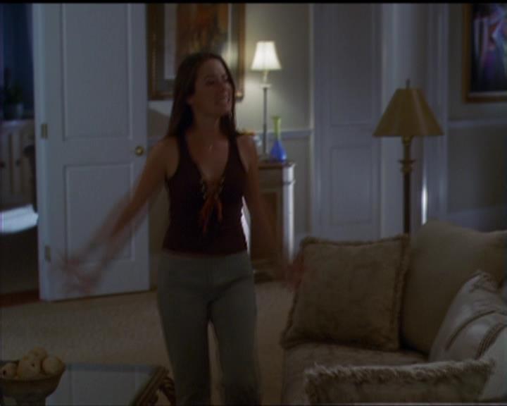 Charmed-Online_dot_net-5x03SirensSong2026.jpg