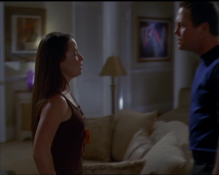 Charmed-Online_dot_net-5x03SirensSong2028.jpg