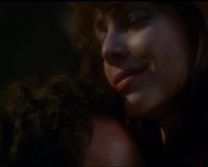 Charmed-Online_dot_net-5x03SirensSong2054.jpg