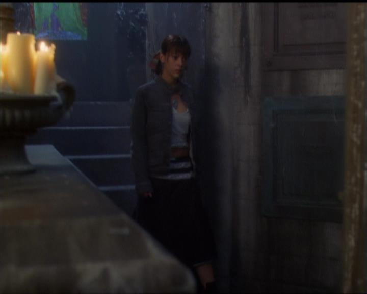 Charmed-Online_dot_net-5x03SirensSong2065.jpg