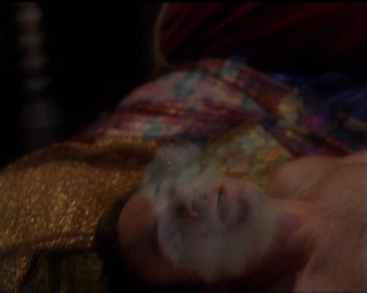 Charmed-Online_dot_net-5x03SirensSong2070.jpg
