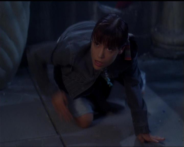 Charmed-Online_dot_net-5x03SirensSong2088.jpg