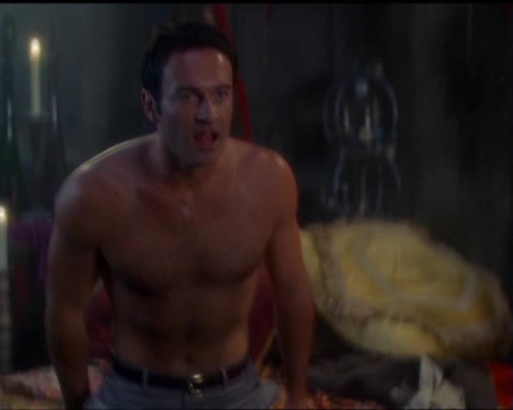 Charmed-Online_dot_net-5x03SirensSong2107.jpg