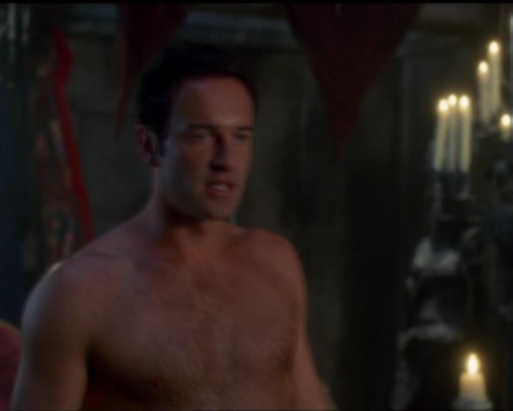 Charmed-Online_dot_net-5x03SirensSong2109.jpg