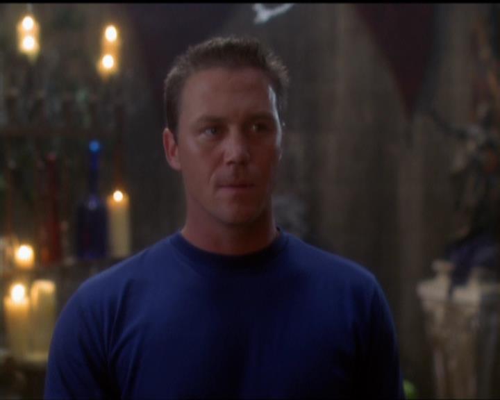 Charmed-Online_dot_net-5x03SirensSong2313.jpg