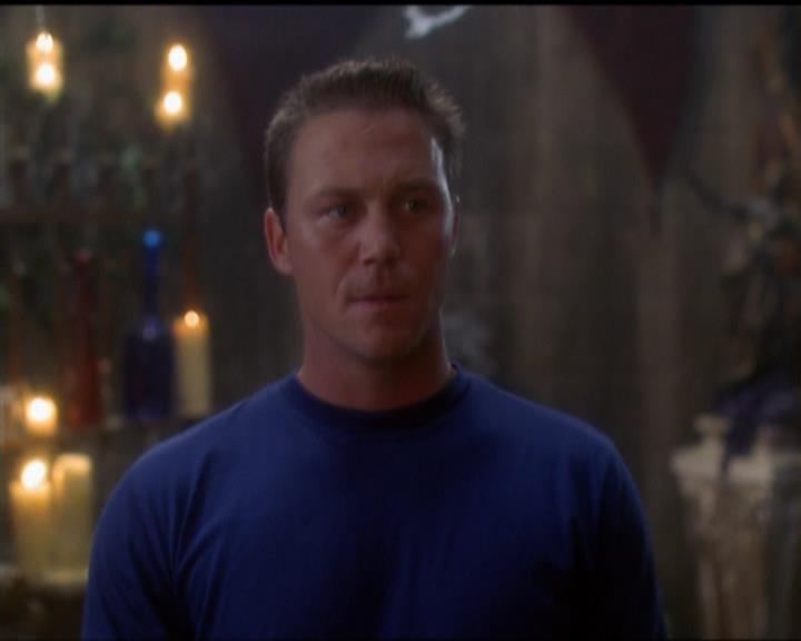 Charmed-Online_dot_net-5x03SirensSong2314.jpg