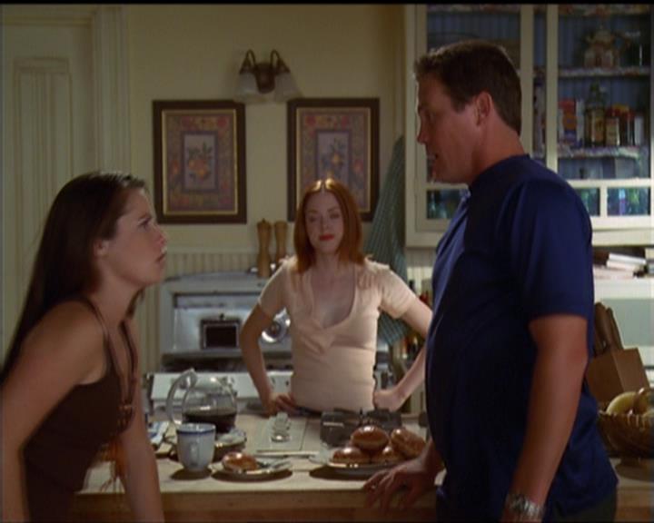 Charmed-Online_dot_net-5x03SirensSong2424.jpg