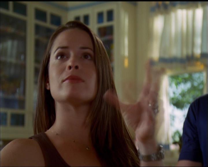 Charmed-Online_dot_net-5x03SirensSong2452.jpg