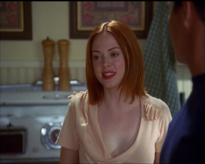 Charmed-Online_dot_net-5x03SirensSong2461.jpg