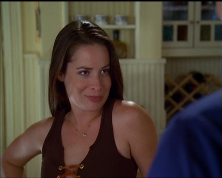 Charmed-Online_dot_net-5x03SirensSong2474.jpg