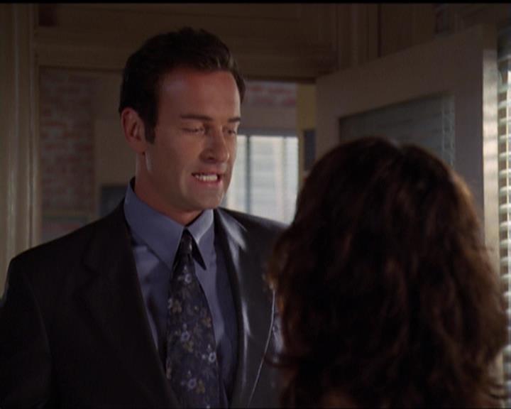 Charmed-Online_dot_net-5x03SirensSong2500.jpg