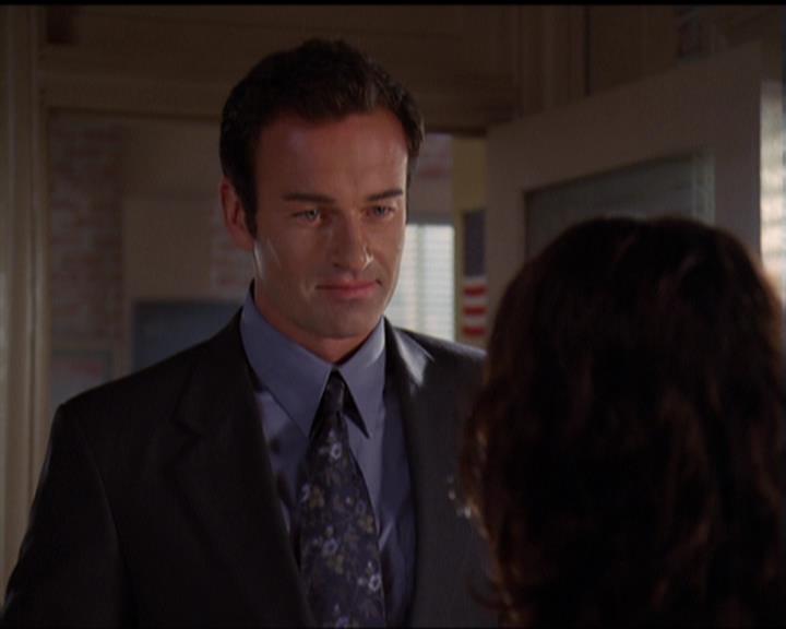 Charmed-Online_dot_net-5x03SirensSong2508.jpg
