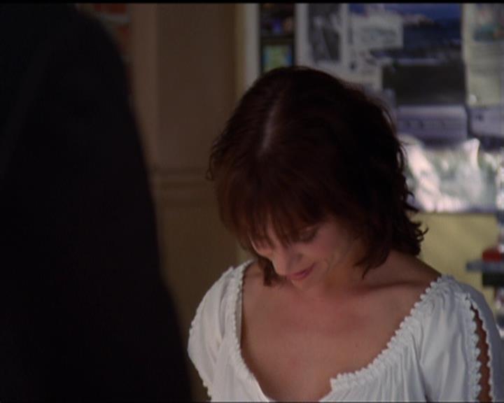 Charmed-Online_dot_net-5x03SirensSong2509.jpg
