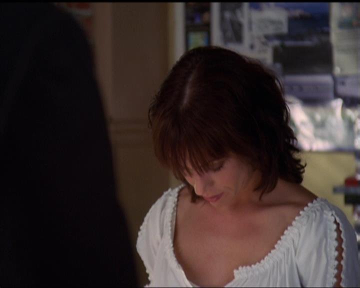 Charmed-Online_dot_net-5x03SirensSong2510.jpg