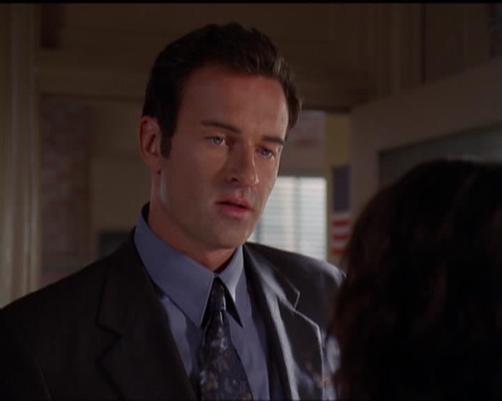 Charmed-Online_dot_net-5x03SirensSong2513.jpg