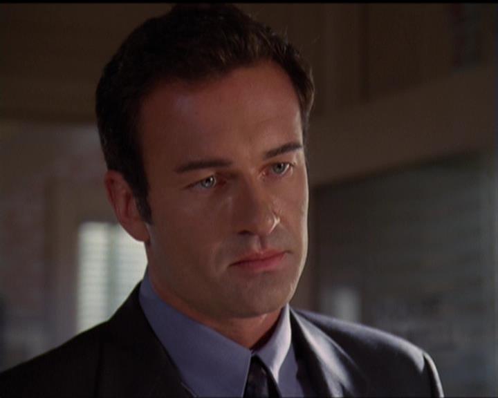 Charmed-Online_dot_net-5x03SirensSong2547.jpg