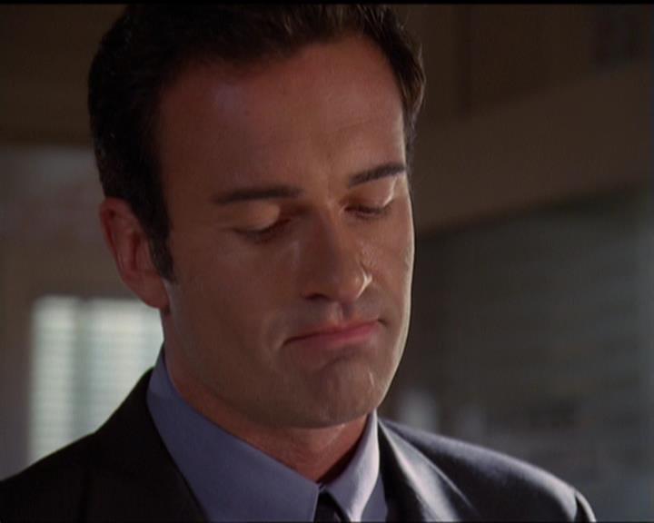 Charmed-Online_dot_net-5x03SirensSong2555.jpg