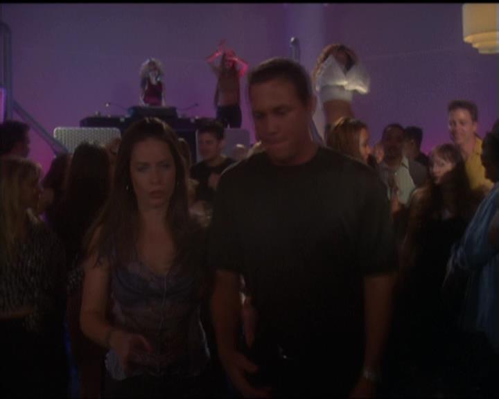 Charmed-Online-dot-net_5x05WitchesInTights0038.jpg