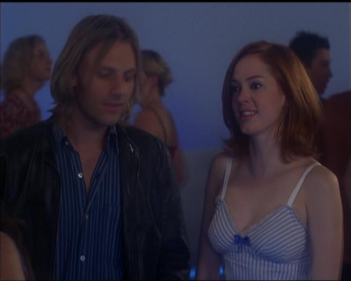 Charmed-Online-dot-net_5x05WitchesInTights0088.jpg