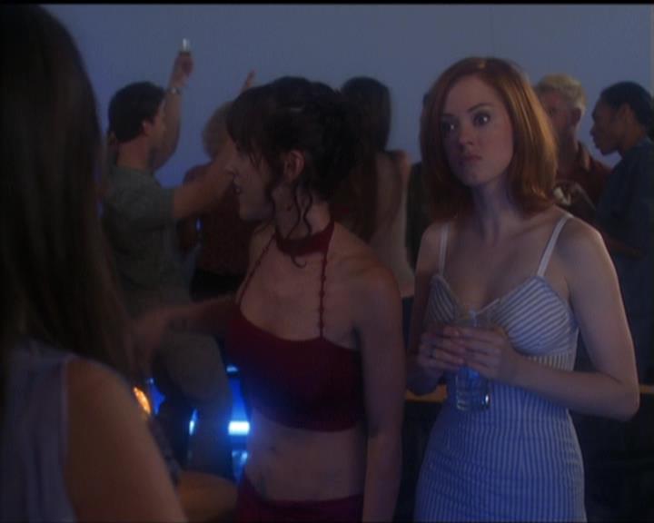 Charmed-Online-dot-net_5x05WitchesInTights0116.jpg