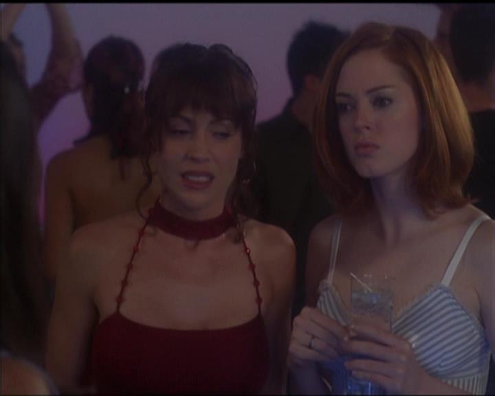 Charmed-Online-dot-net_5x05WitchesInTights0127.jpg
