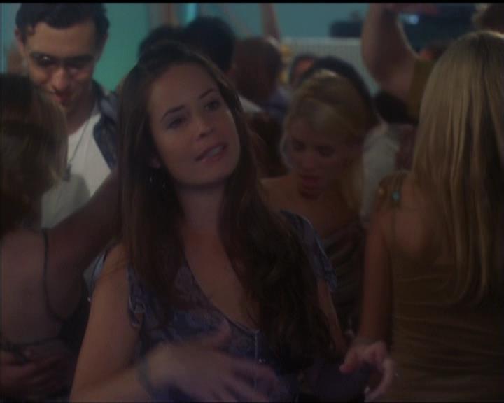 Charmed-Online-dot-net_5x05WitchesInTights0132.jpg