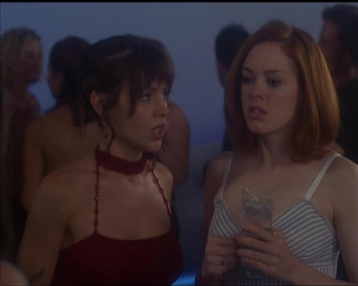 Charmed-Online-dot-net_5x05WitchesInTights0135.jpg
