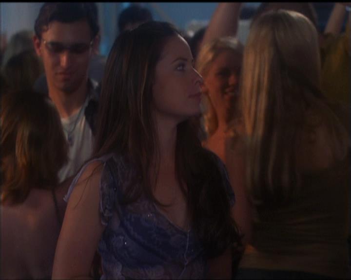 Charmed-Online-dot-net_5x05WitchesInTights0139.jpg