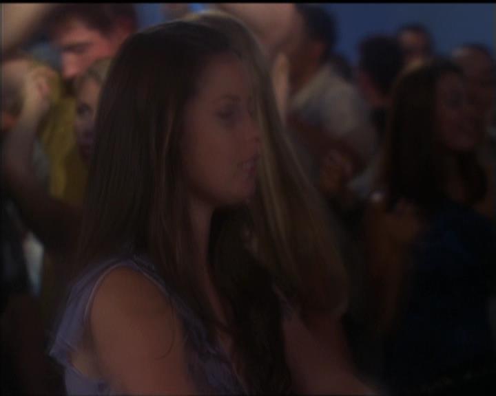 Charmed-Online-dot-net_5x05WitchesInTights0144.jpg