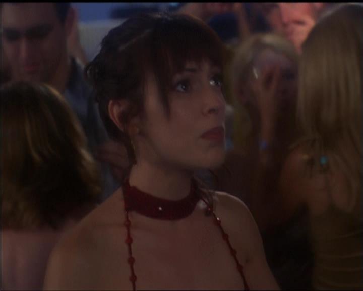 Charmed-Online-dot-net_5x05WitchesInTights0152.jpg
