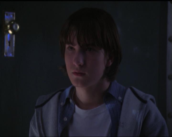 Charmed-Online-dot-net_5x05WitchesInTights0206.jpg