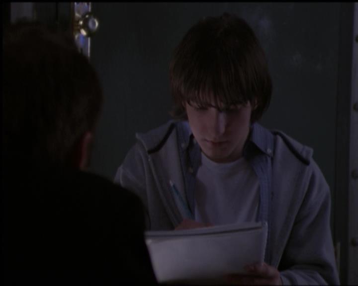 Charmed-Online-dot-net_5x05WitchesInTights0220.jpg