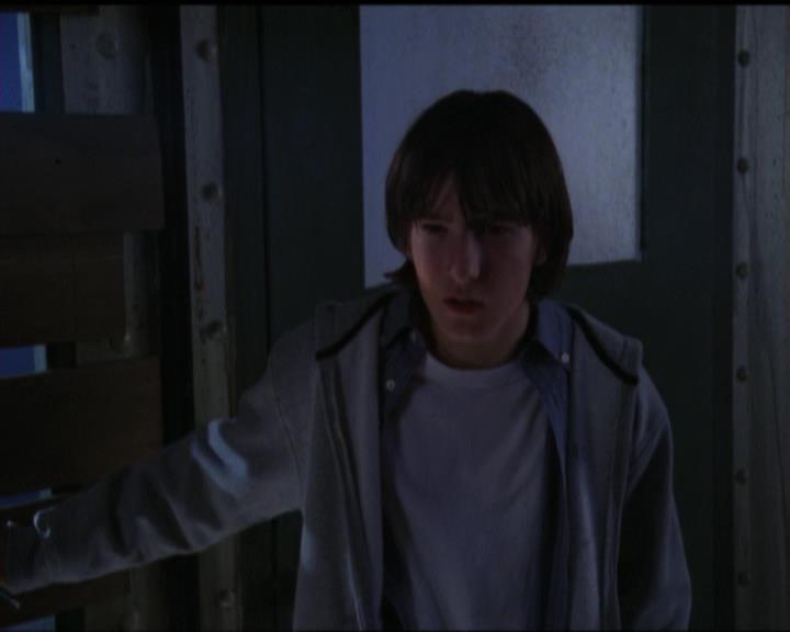 Charmed-Online-dot-net_5x05WitchesInTights0246.jpg