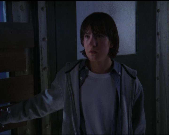 Charmed-Online-dot-net_5x05WitchesInTights0255.jpg